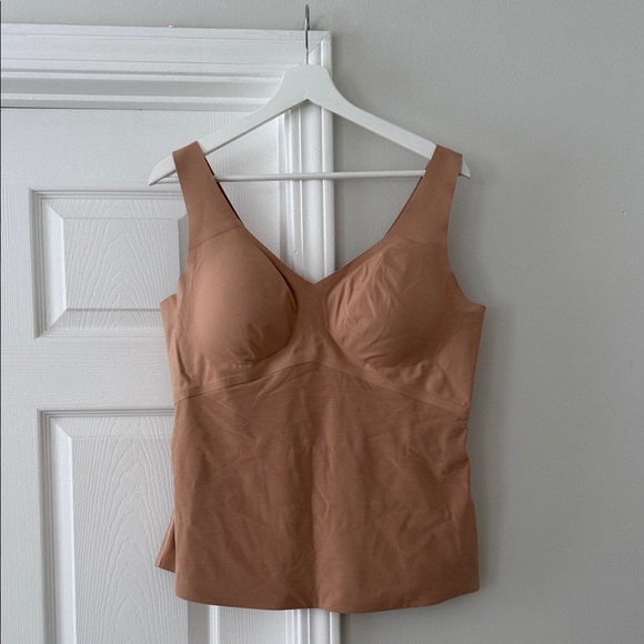 NEW Honeylove Liftwear Tank 2X in Sand (nude) - Picture 3 of 5